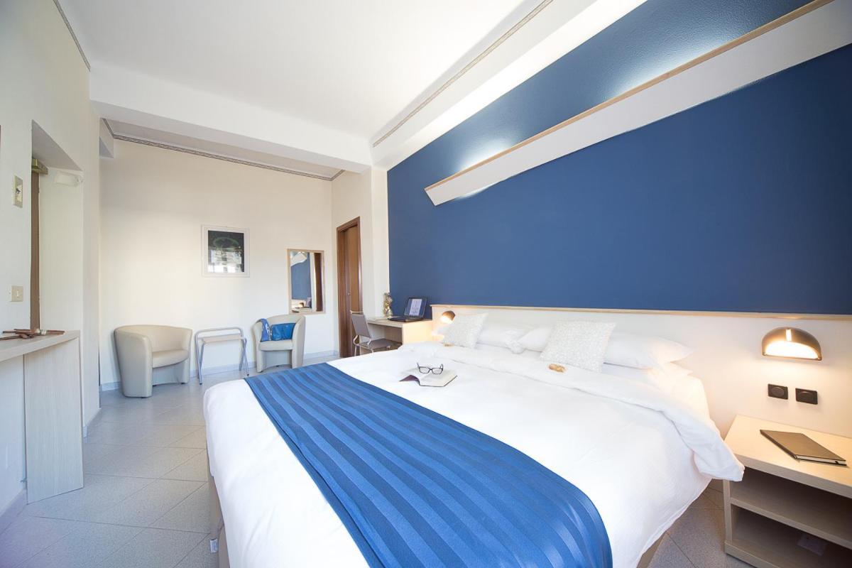 Hotel Villa Igea Diano Marina Exterior photo