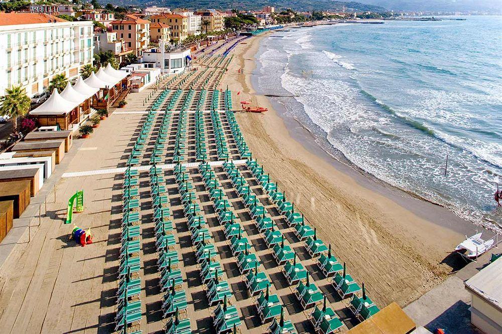 Hotel Villa Igea Diano Marina Exterior photo